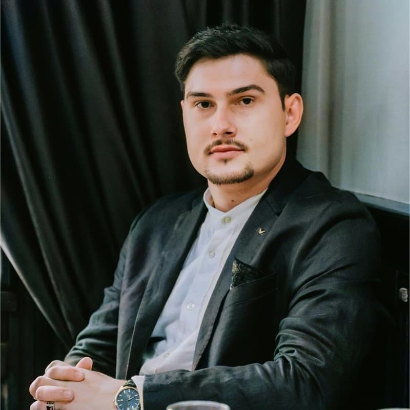 Dan Stinga, Co-founder · Agentic AI & Research